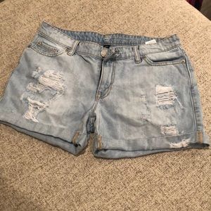 Gap Light washed denim shorts Size 4 (27)
